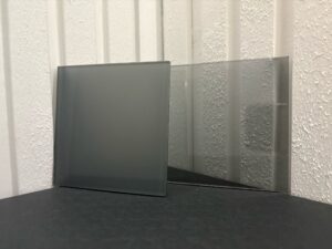 Grijs mat glas - 33.1 Gelaagd - 2x grijs glas met matte folie (6.38mm)