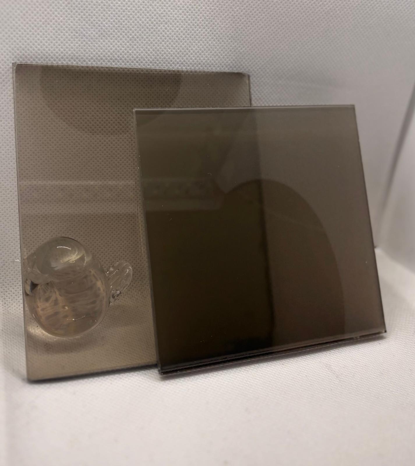 Brons mat glas - 33.1 Gelaagd - 2x brons glas met matte folie (6.38mm) 4 Brons mat glas - 33.1 Gelaagd - 2x brons glas met matte folie (6.38mm) - Afbeelding 2