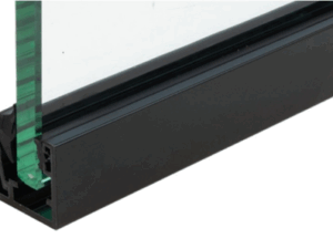 Alternative view of Complete glazen wand – Gelaagd glas op maat inclusief profielen