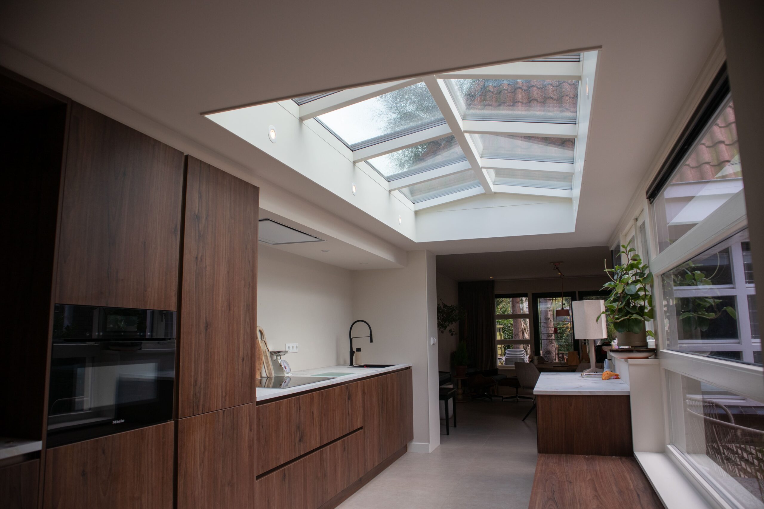 Triple glas lichtstraat Zadeldak Geïsoleerd Compleet Pakket – Houten onderbouw 7 Triple glas lichtstraat Zadeldak Geïsoleerd Compleet Pakket – Houten onderbouw - Afbeelding 5