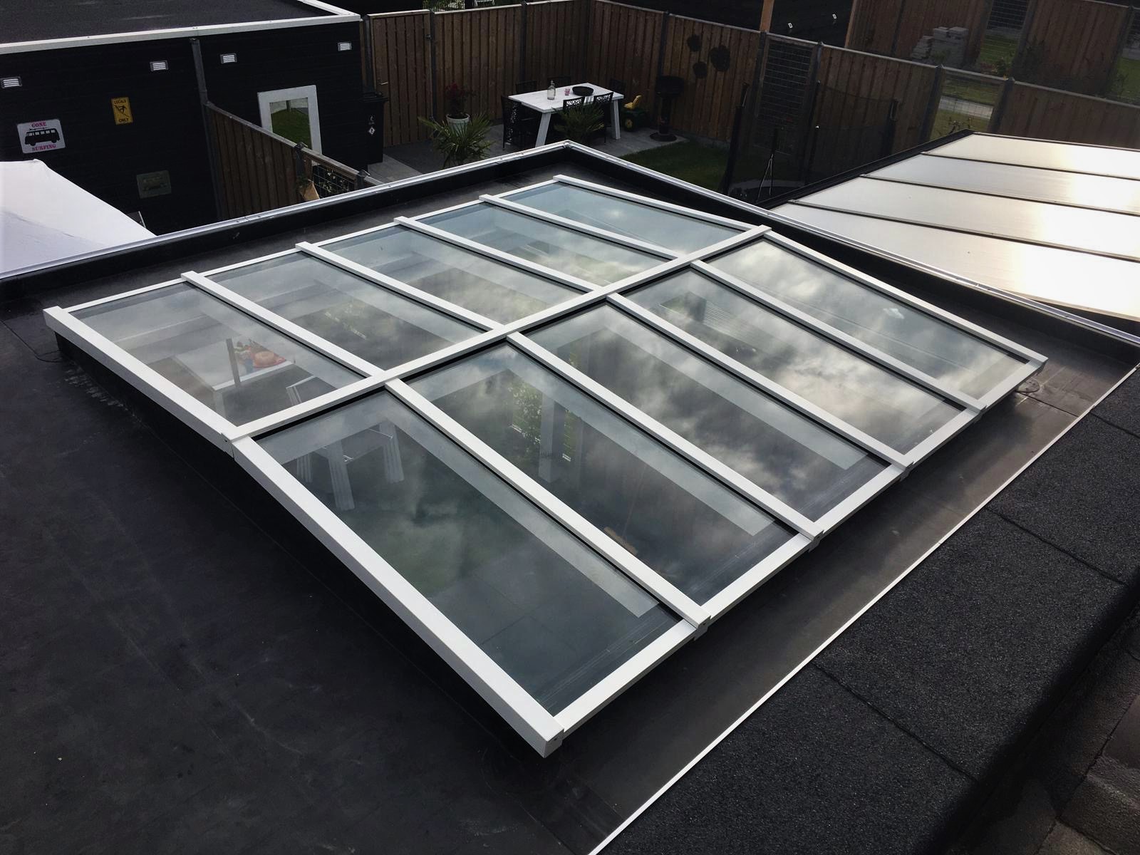 Lichtstraat zadeldak compleet pakket - Douglashout met veiligheidsglas 4 Lichtstraat zadeldak compleet pakket - Douglashout met veiligheidsglas - Afbeelding 2